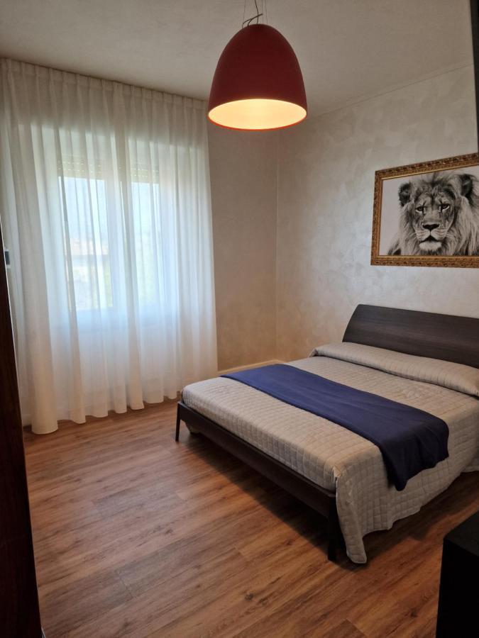 B&B A Due Passi Dal Lago Adro Exterior photo